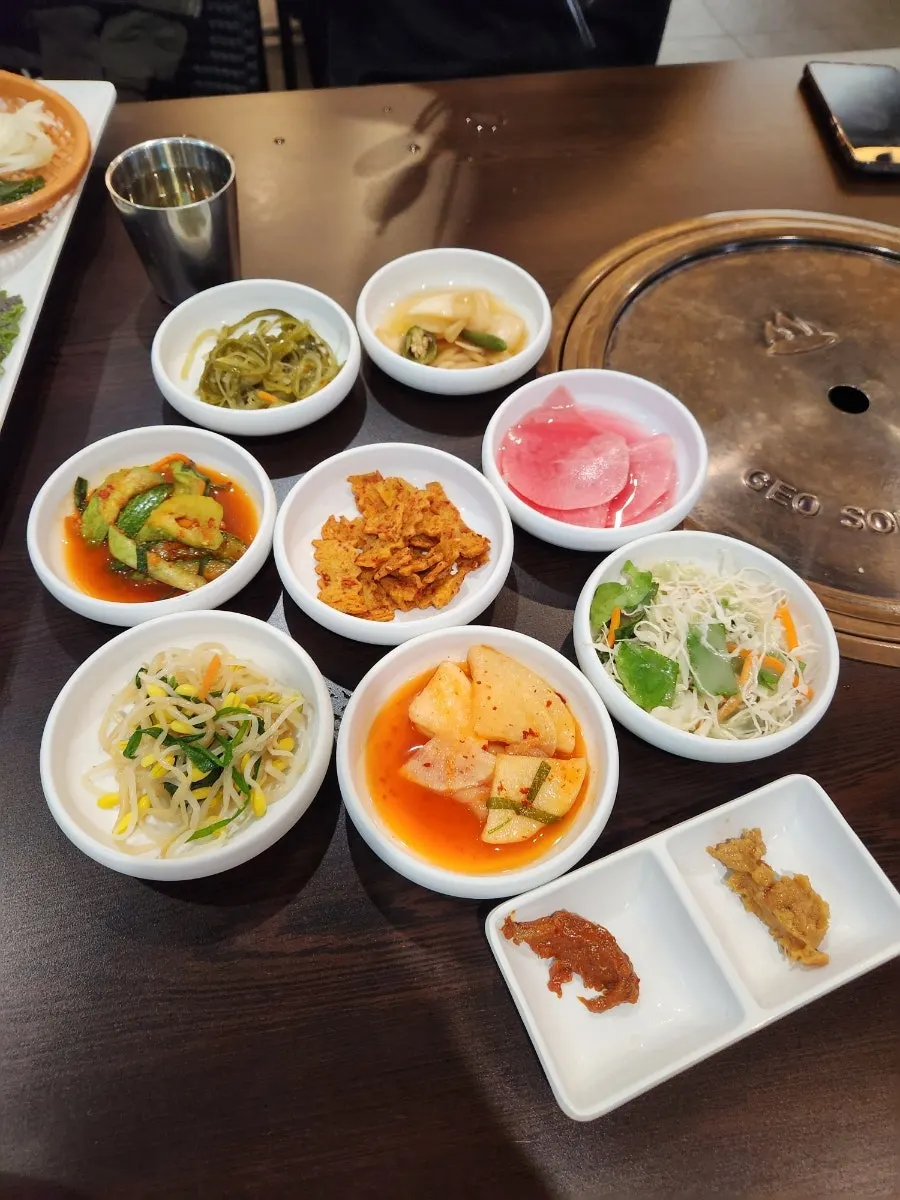 해물쌈장과 고등어쌈장 두 가지