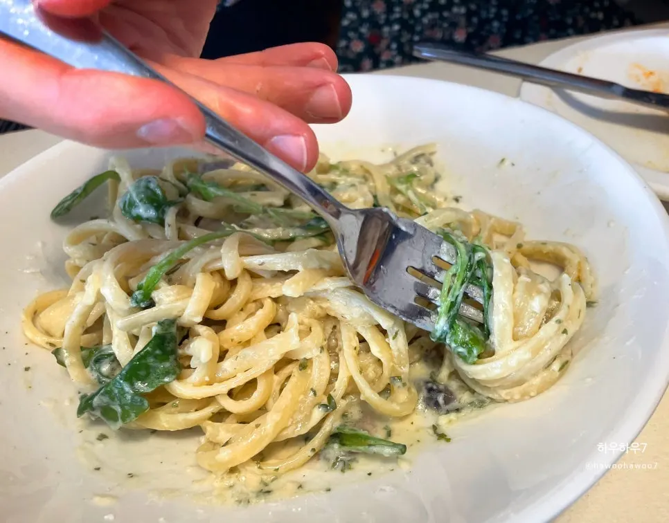 Thick yet moist truffle cream sauce