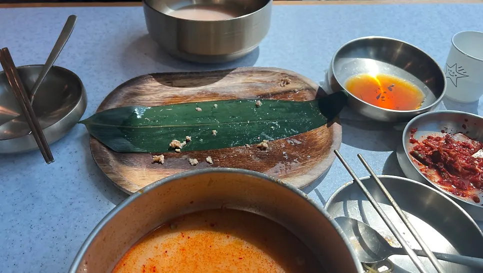 수제 돼지떡갈비 접시