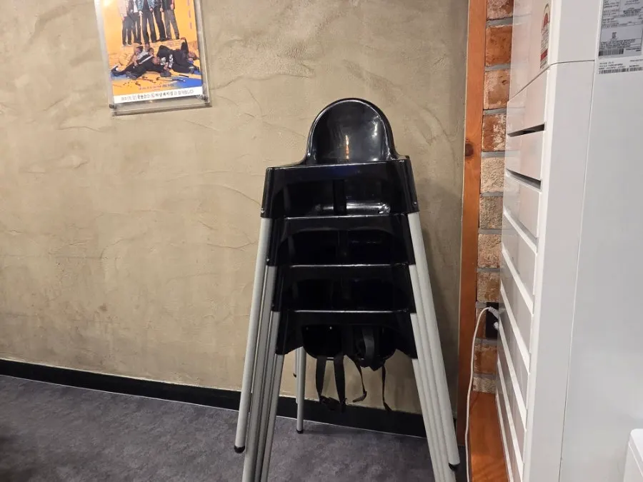 Baby chair set up in the restaurant