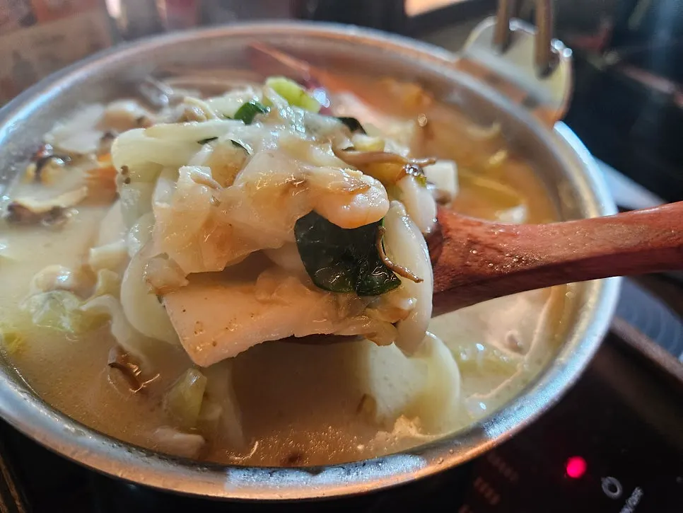 Nagasaki champon with seafood and vegetables