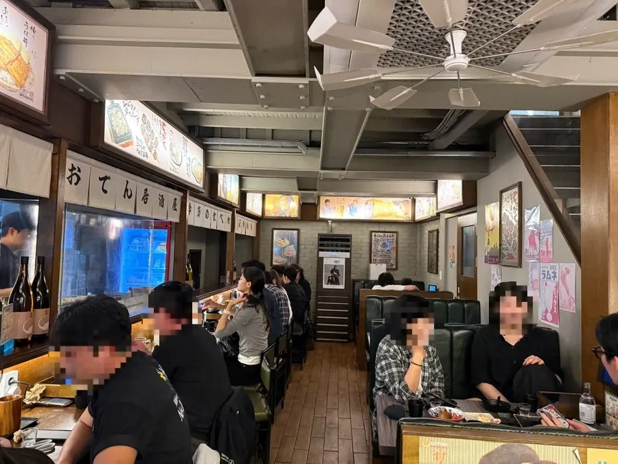 Japanese-style interior at Hanamato Daehangno Hyehwa