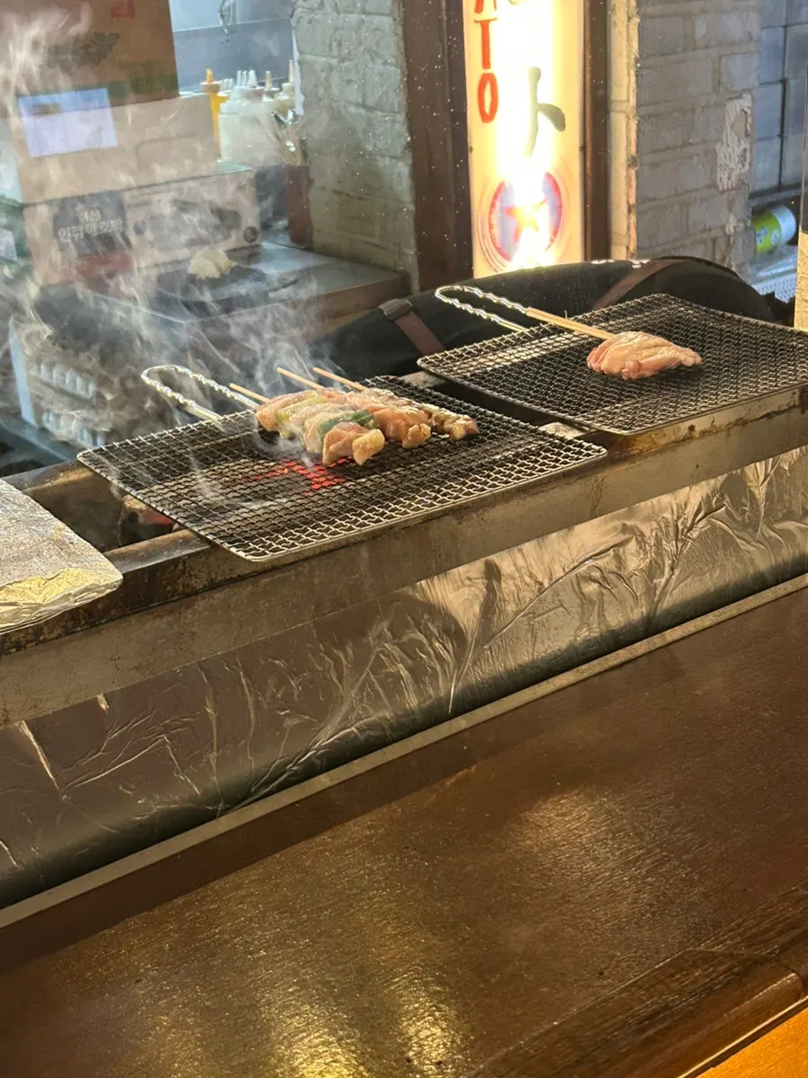 日本の居酒屋のような雰囲気の恵化ハナマト