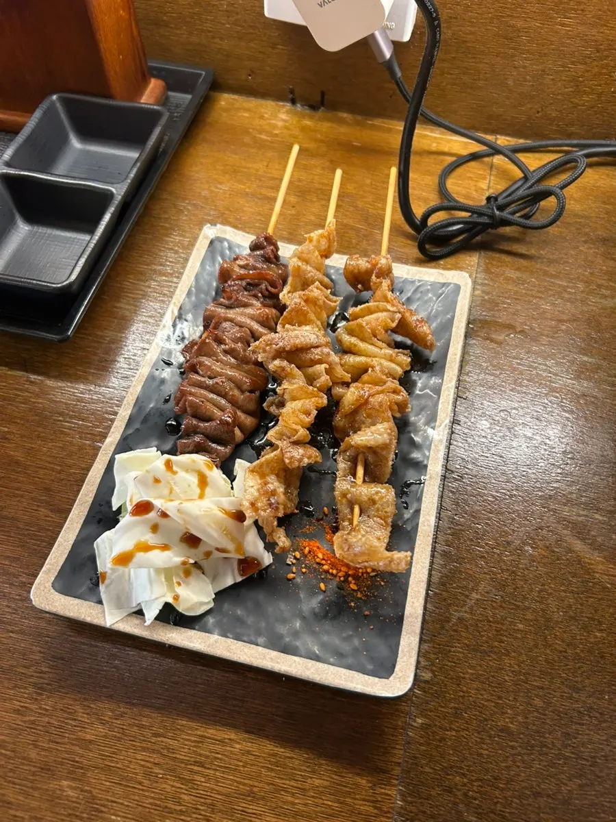 ハナマトで追加注文したビールと串