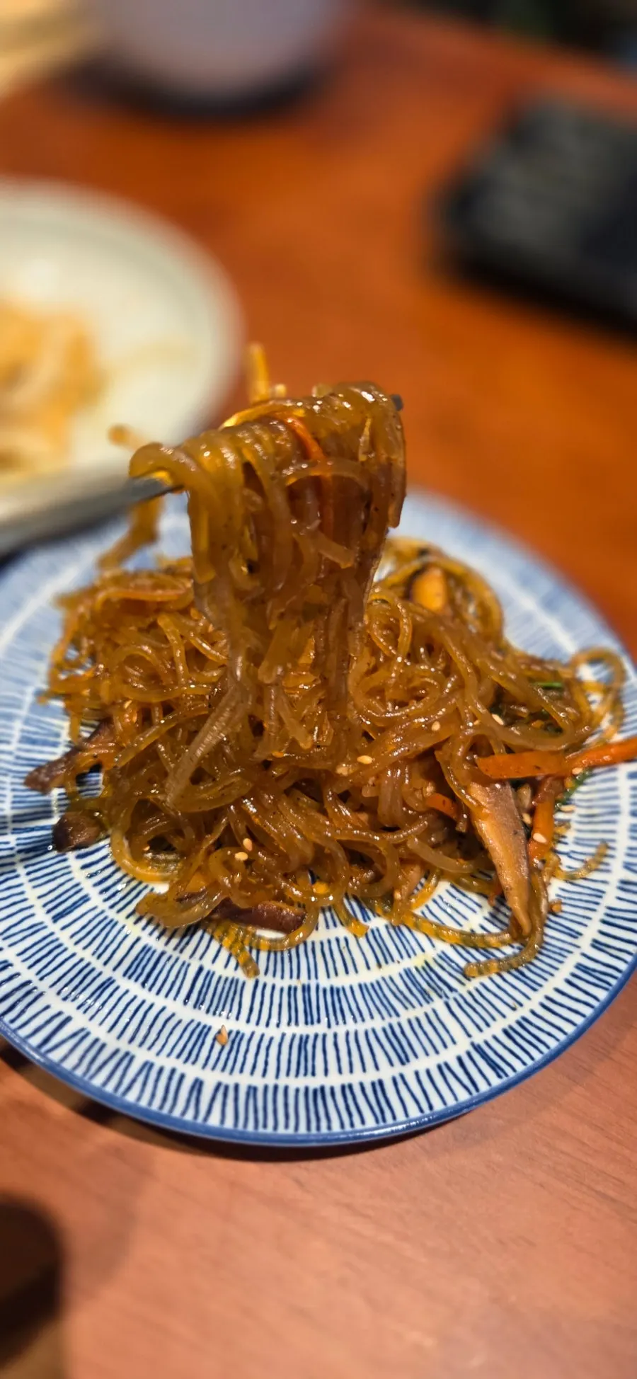 휴대용 가스버너 위에서 끓는 제철탕