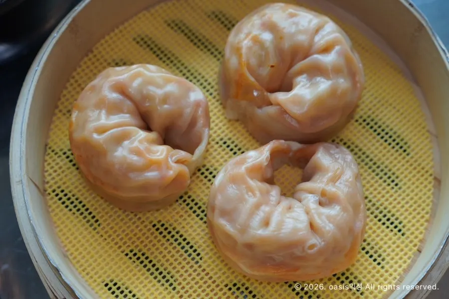 Seolleongtang with rice mixed in
