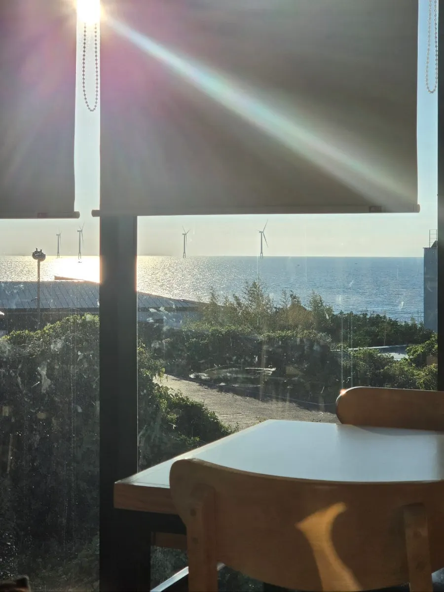 Sunset view over Aewol from a window seat