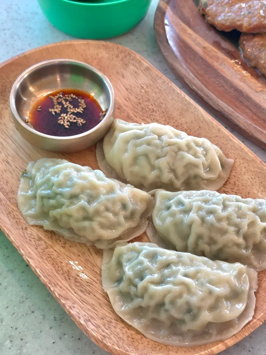 A plate of meat mandu at Handam Guksu Gwakji Aewol Branch
