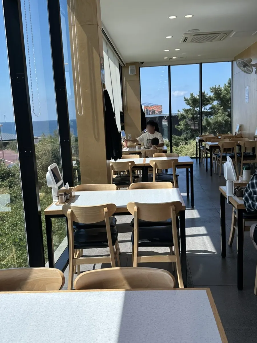 한담해변 근처 한담국수 주변 풍경