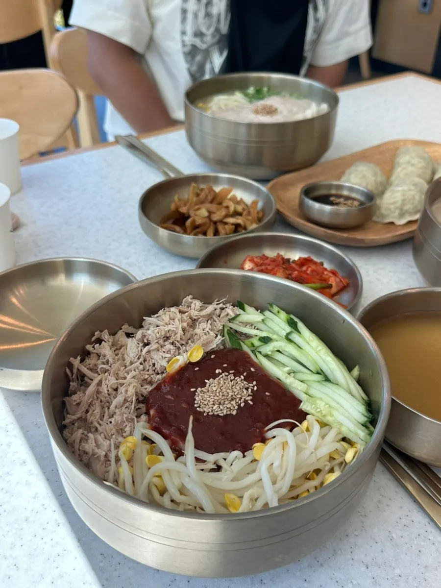 한담국수 푸짐한 국수 한상