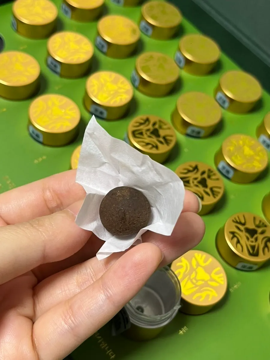 Deer antler pills that are easy to take in whatever amount you need