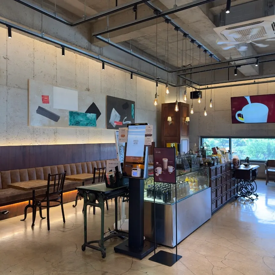 Spacious café hall as seen from the entrance