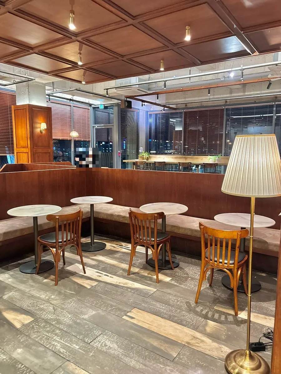Antique-toned interior of the 3rd floor at Hands Coffee Dongchon Resort Branch