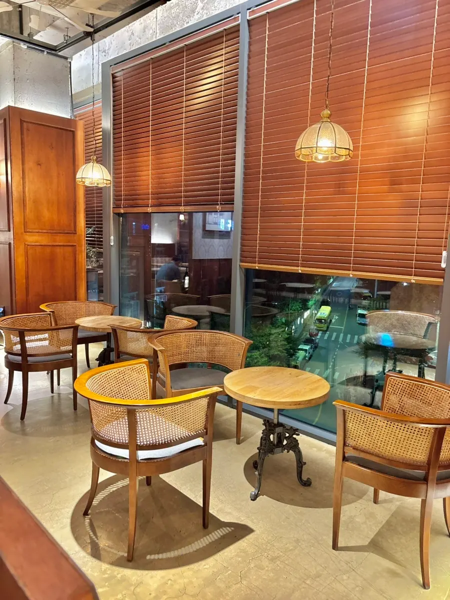 Geumho riverview window seat lit up with evening lighting