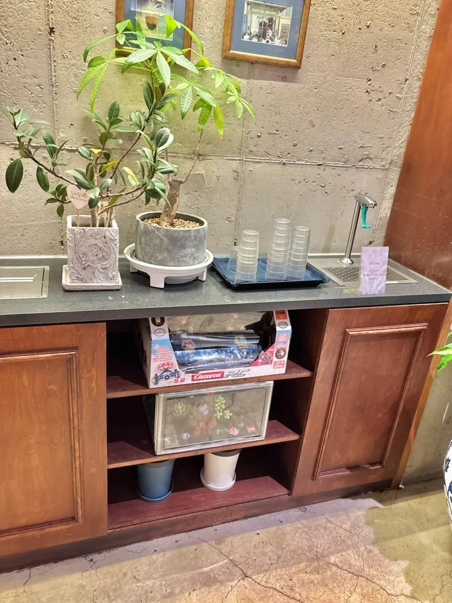 Self-service bar at Hands Coffee Dongchon Resort Branch