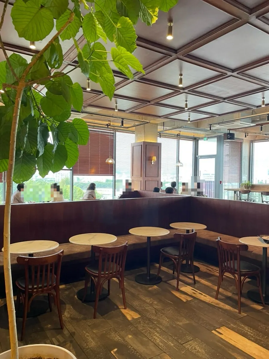 동촌유원지가 보이는 창가 뷰