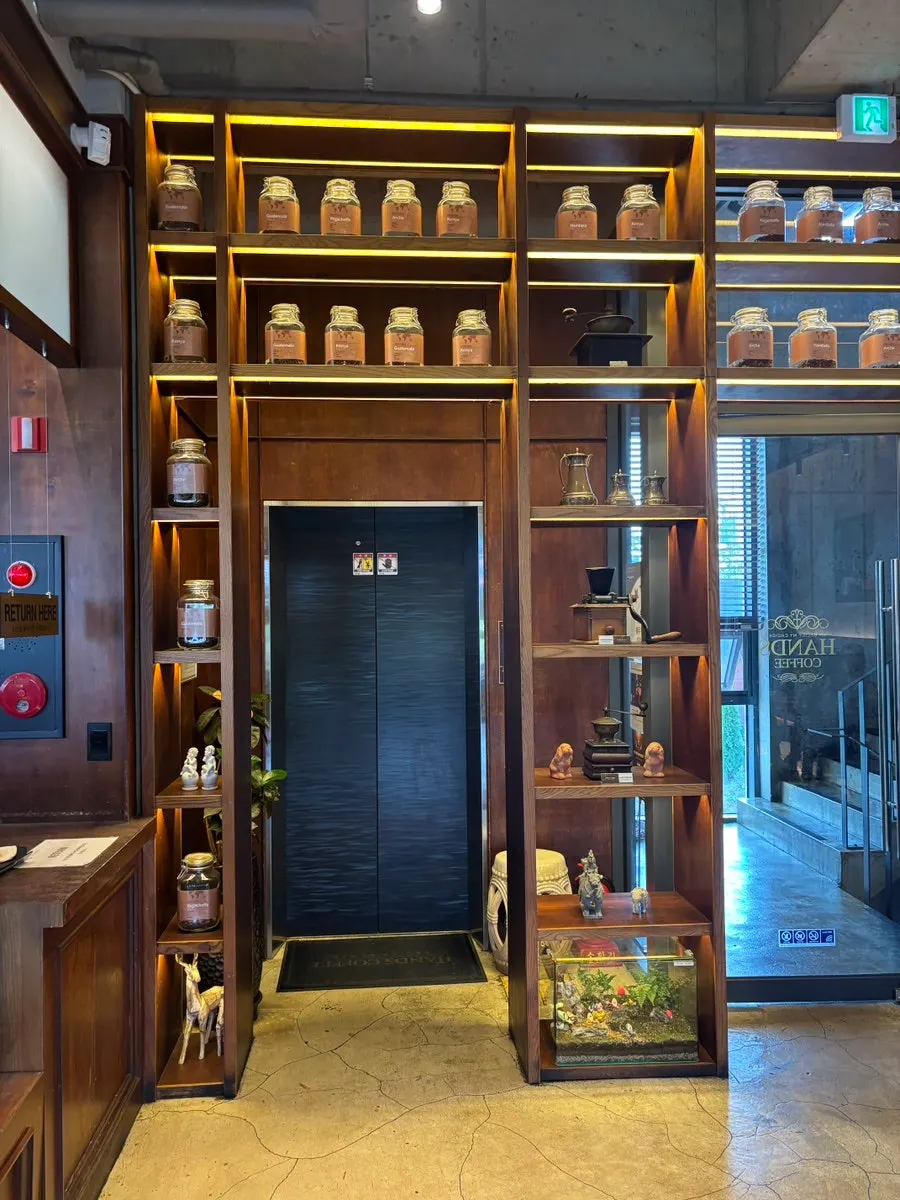 Store with high ceilings and widely spaced tables