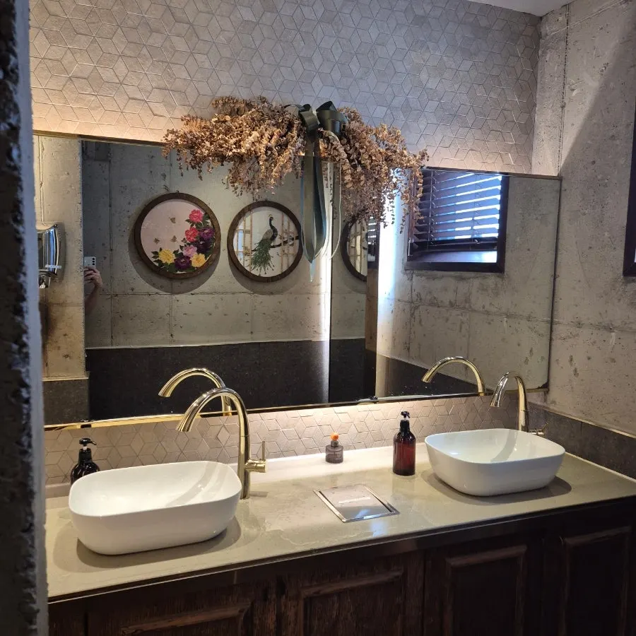 Interior of the restroom at Hands Coffee Dongchon Resort Branch