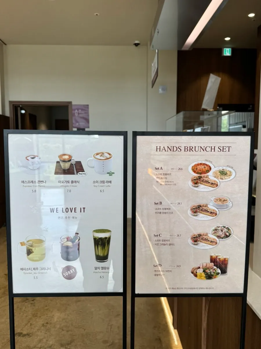 Café facilities convenient for visits with a baby