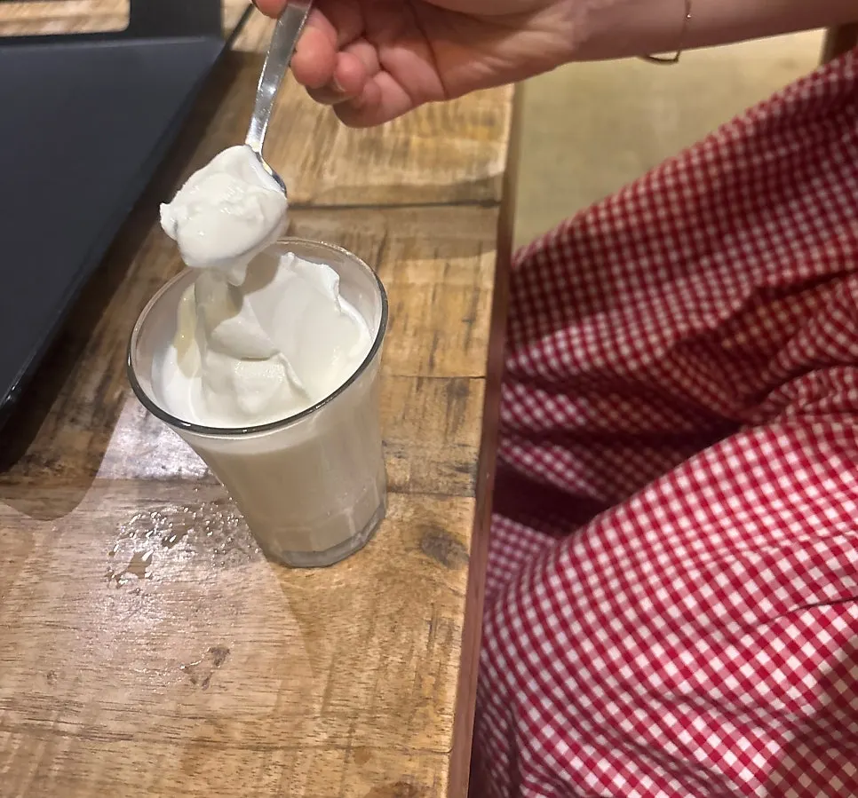 Slice cake with layers of cream