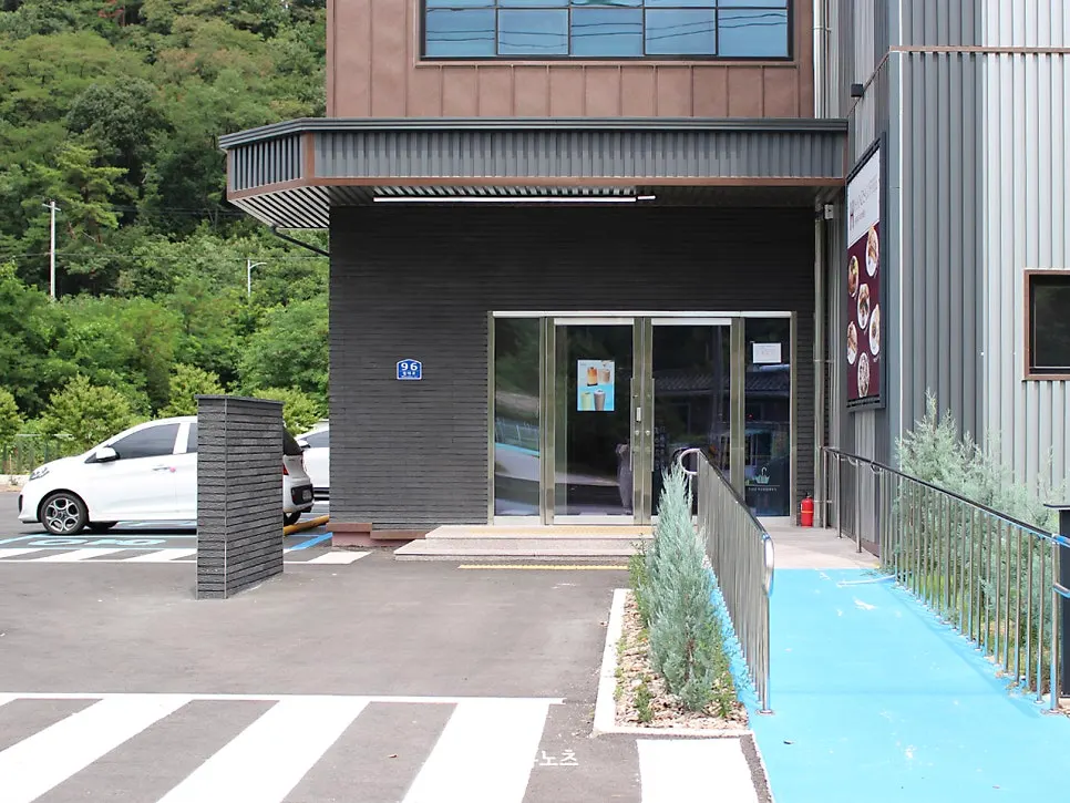 ハンズコーヒー求米コア邑店の店舗外観
