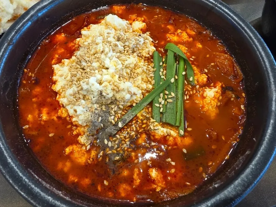 Jjajangmyeon and mini tangsuyuk combo at Bongga Gyodong Banjeom