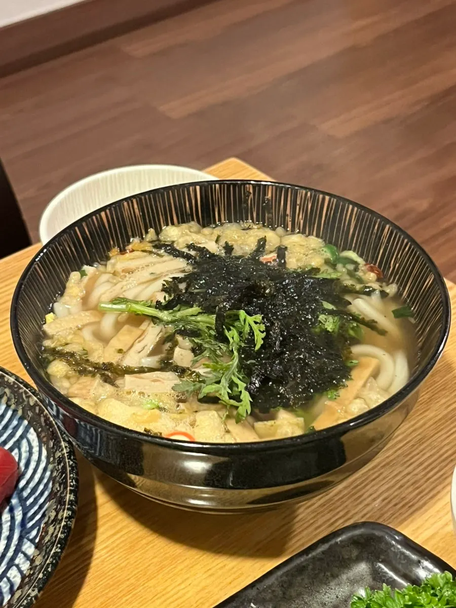 Spicy soup and braised tuna
