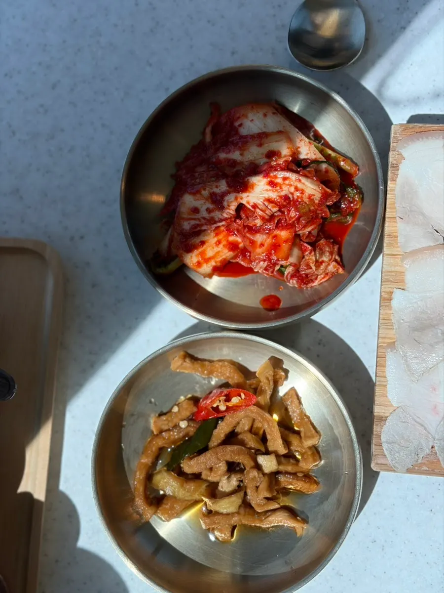 Side dish plate filled from the self-service bar