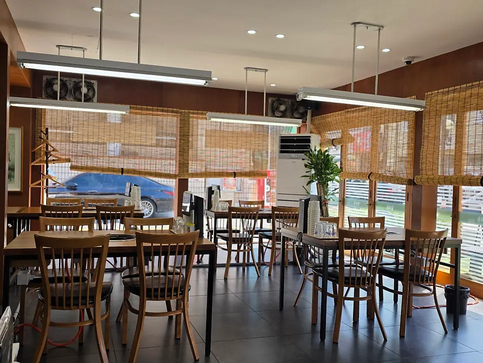 Area around the entrance of Hanjaechon Gumi Main Branch