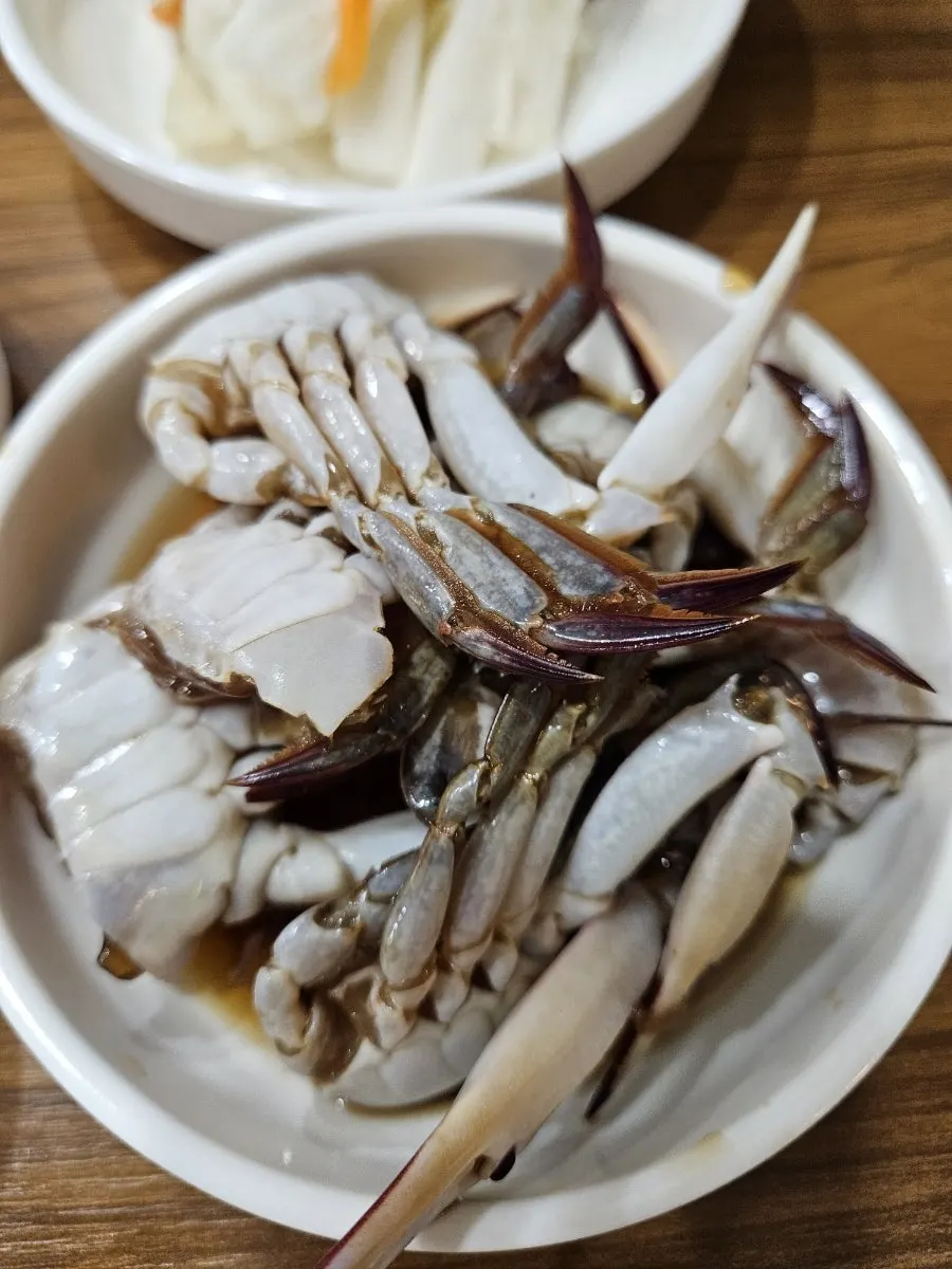 한잔먹고 가자미 기본 차림 반찬