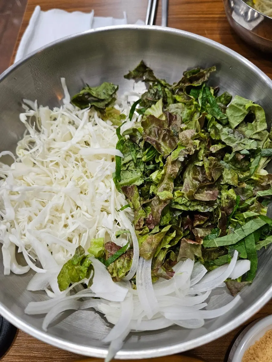 한잔먹고 가자미 밑반찬 접시