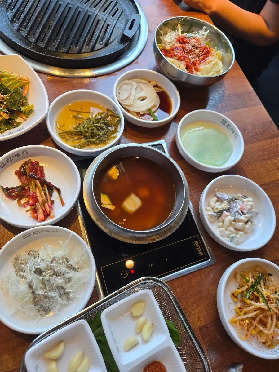 세종 대평동 고깃집 구이 장면