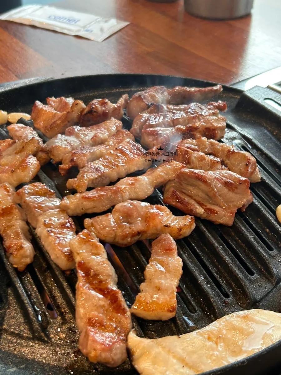 Hangjeongsal và gabrisal nướng vàng ươm
