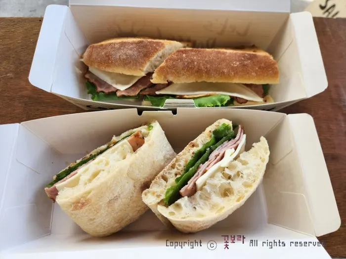 Baguette sandwich bread change at Dance Dance Dance Hannam