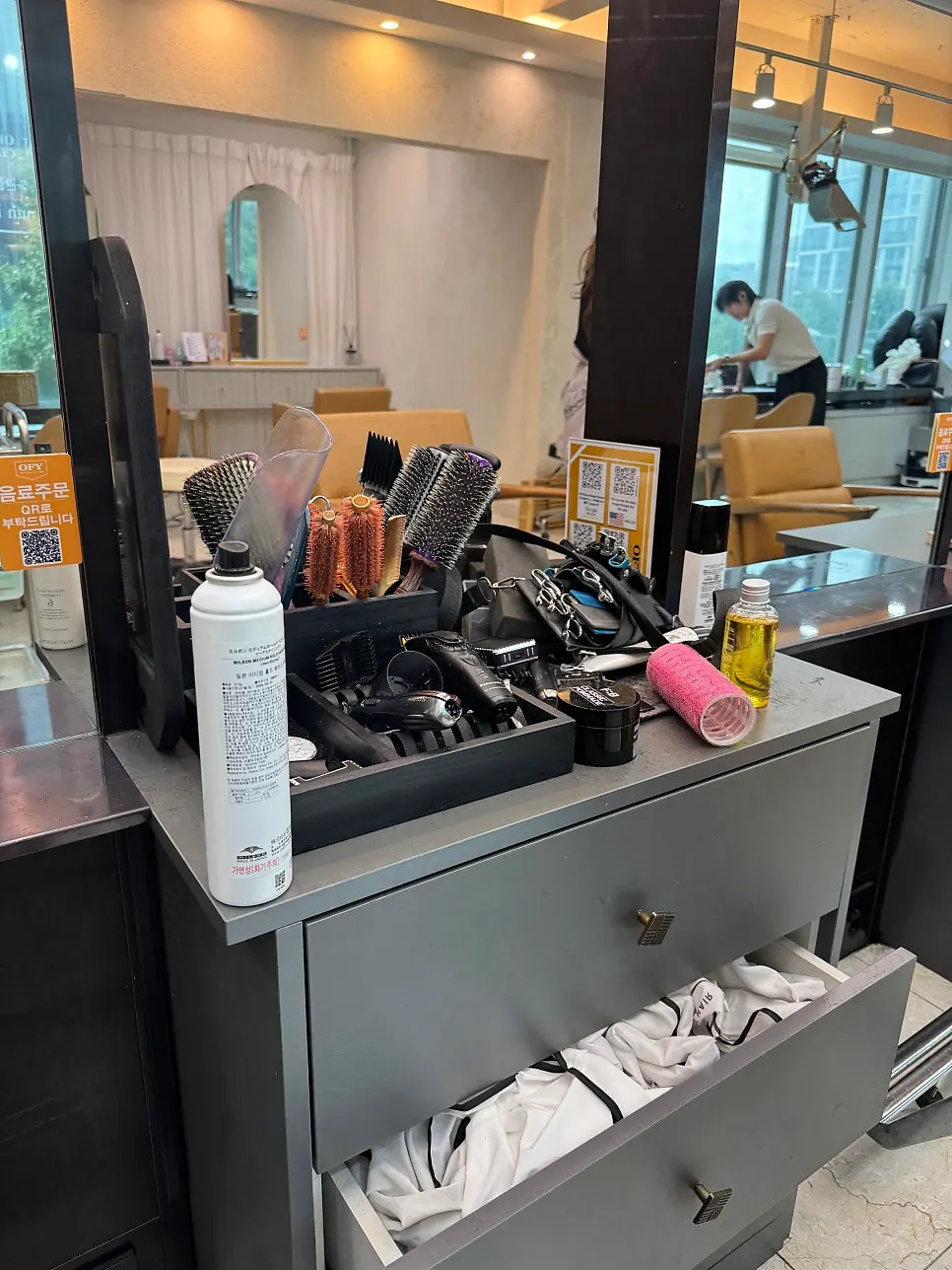 모발 이력 상담 중인 모습