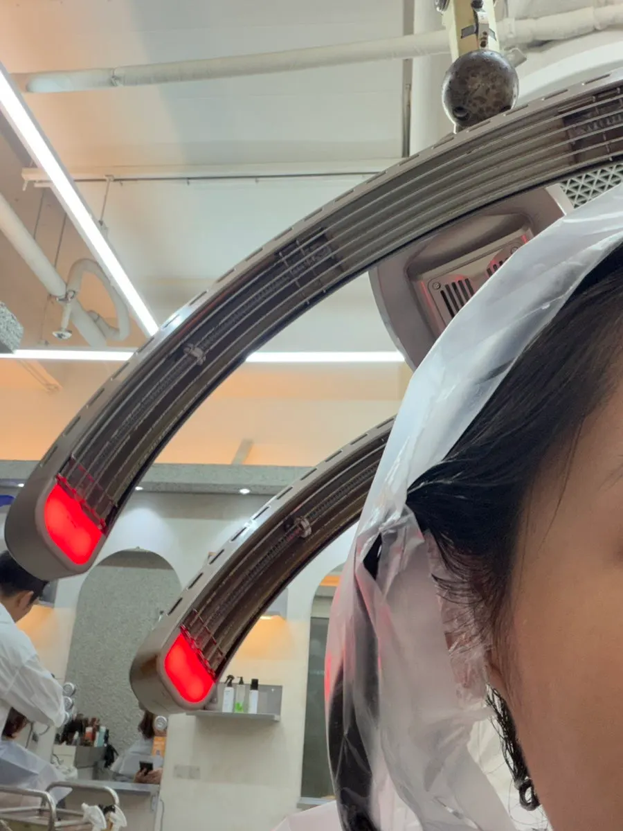 섬세하게 진행된 헤어 시술