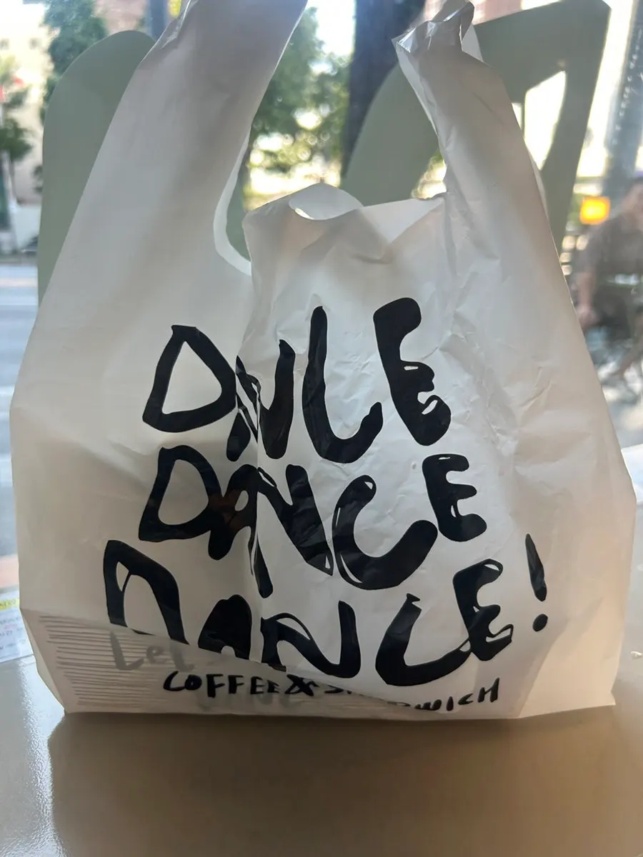 Entrance of Dance Dance Dance Hannam Station