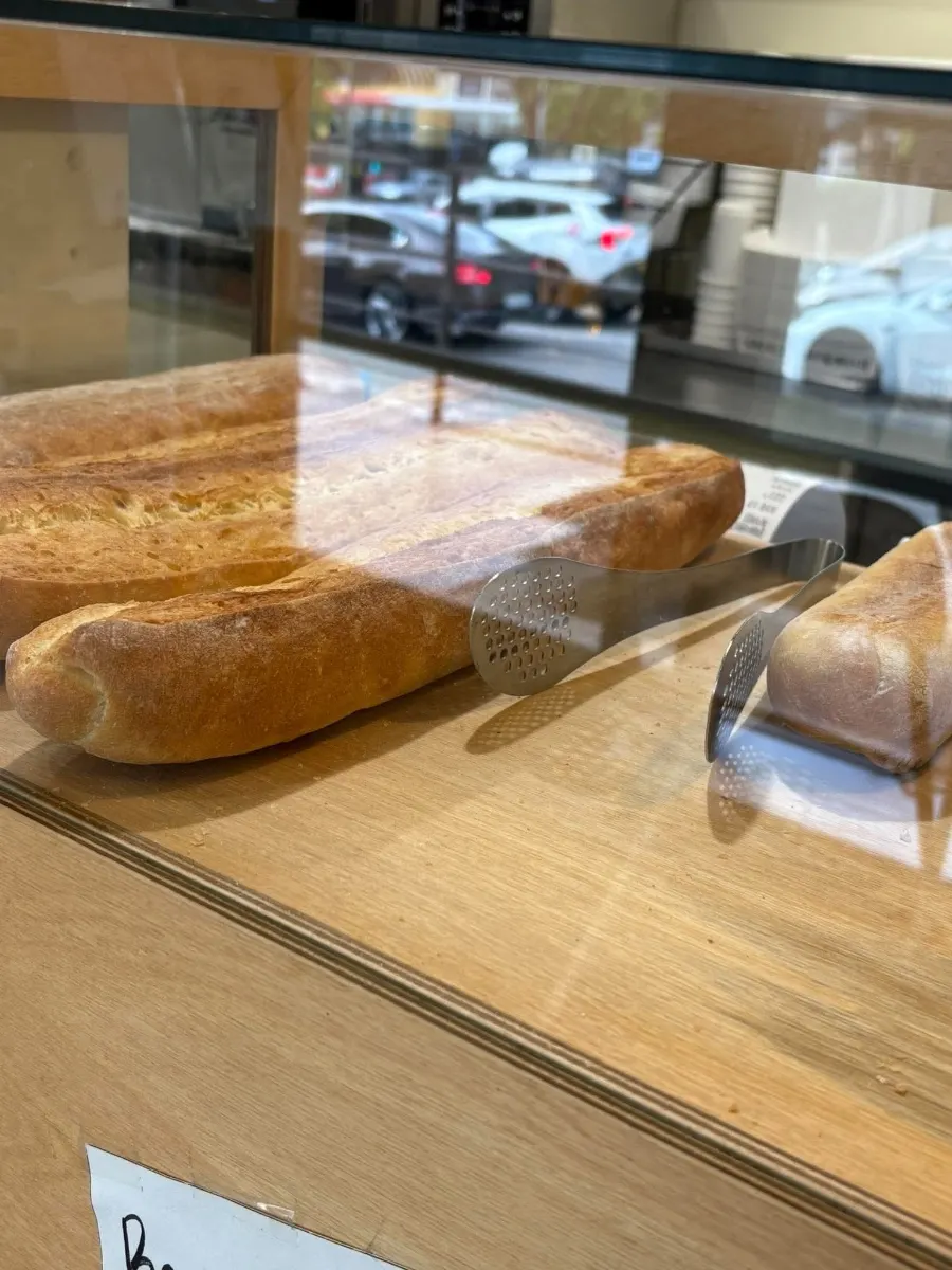 Sign recommending eating within 30 minutes