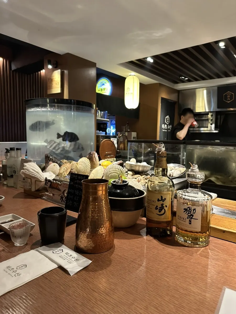 Calm-atmosphere interior of TATSU SUSAN