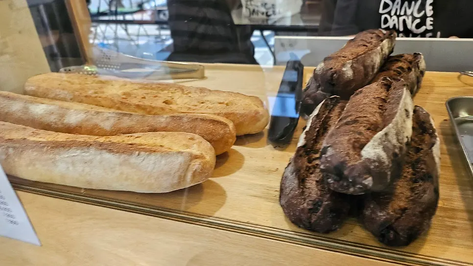Diet-friendly sandwich menu including chicken breast