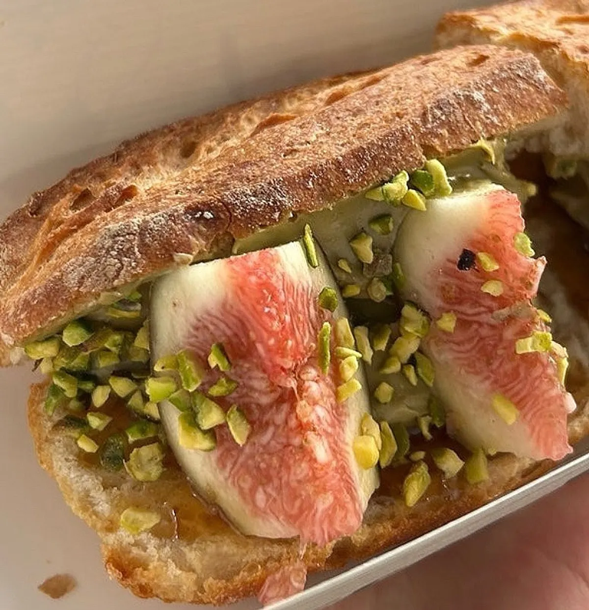 Fig pistachio baguette at Dance Dance Dance Hannam, main photo