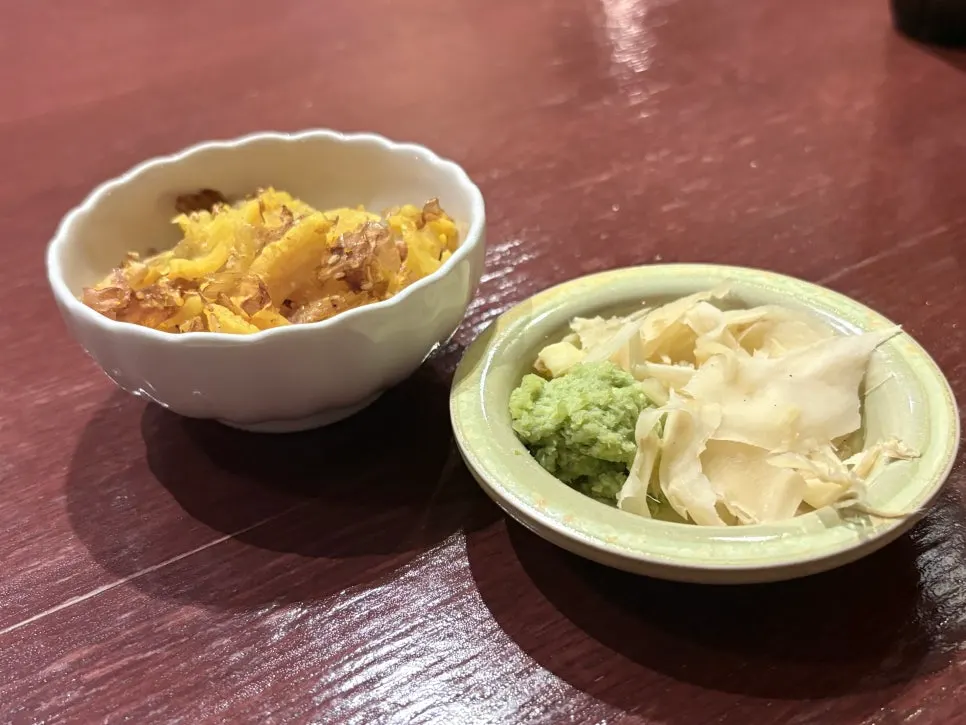 Danmuji and katsuobushi complimentary snack at Hannam Tatsu