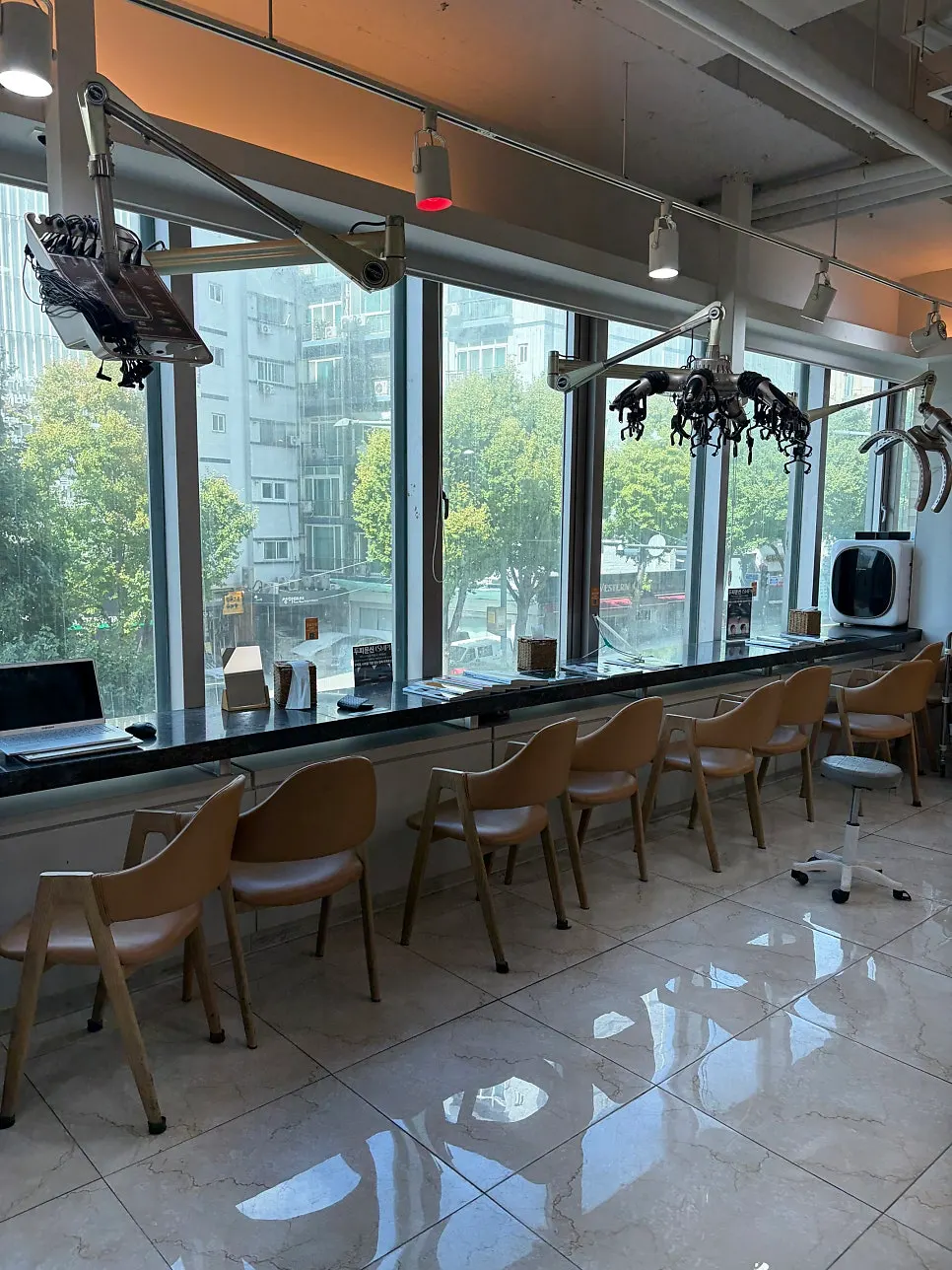 Waiting area atmosphere at ONLY FOR YOU Hannam Main Branch