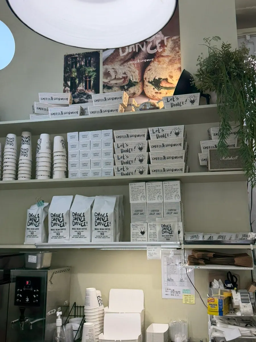 Decor and display inside the shop