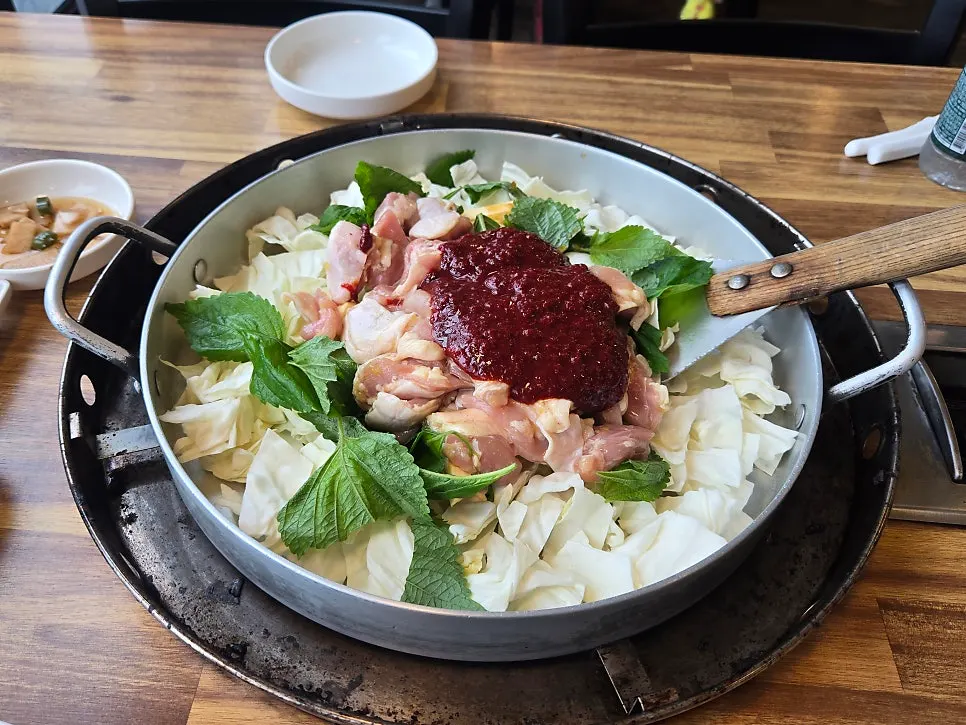 볶기 전 매콤한맛 닭갈비 2인분