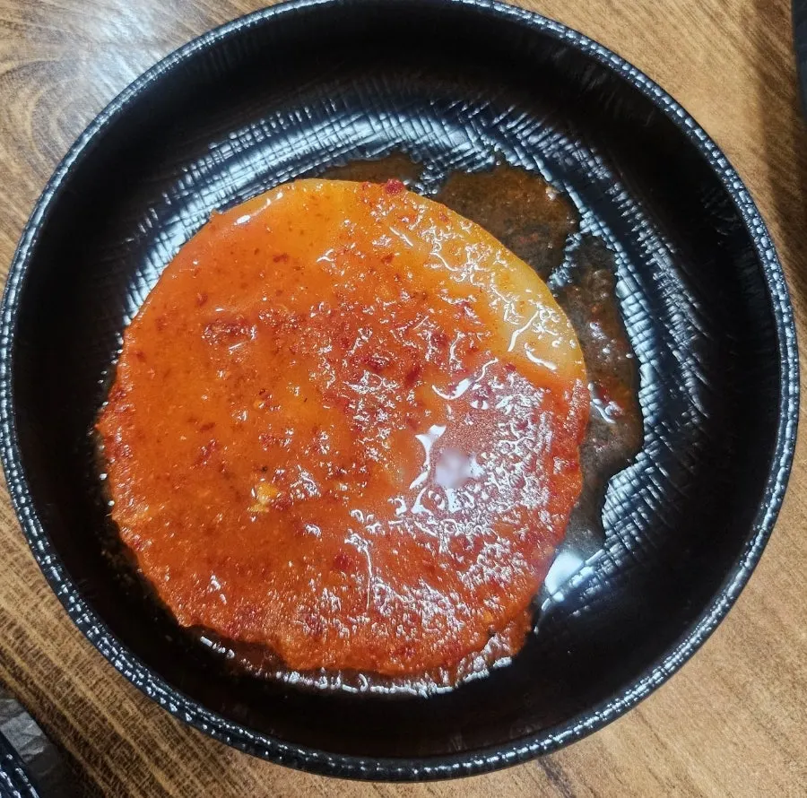 기본 찬으로 나온 실비 김치