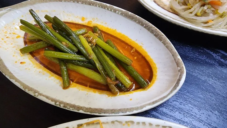 Bean sprout salad and other namul side dishes