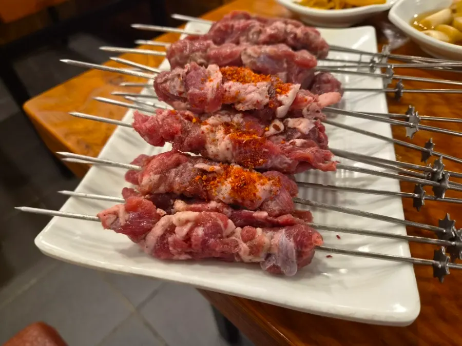 굽기 전 일반 양꼬치