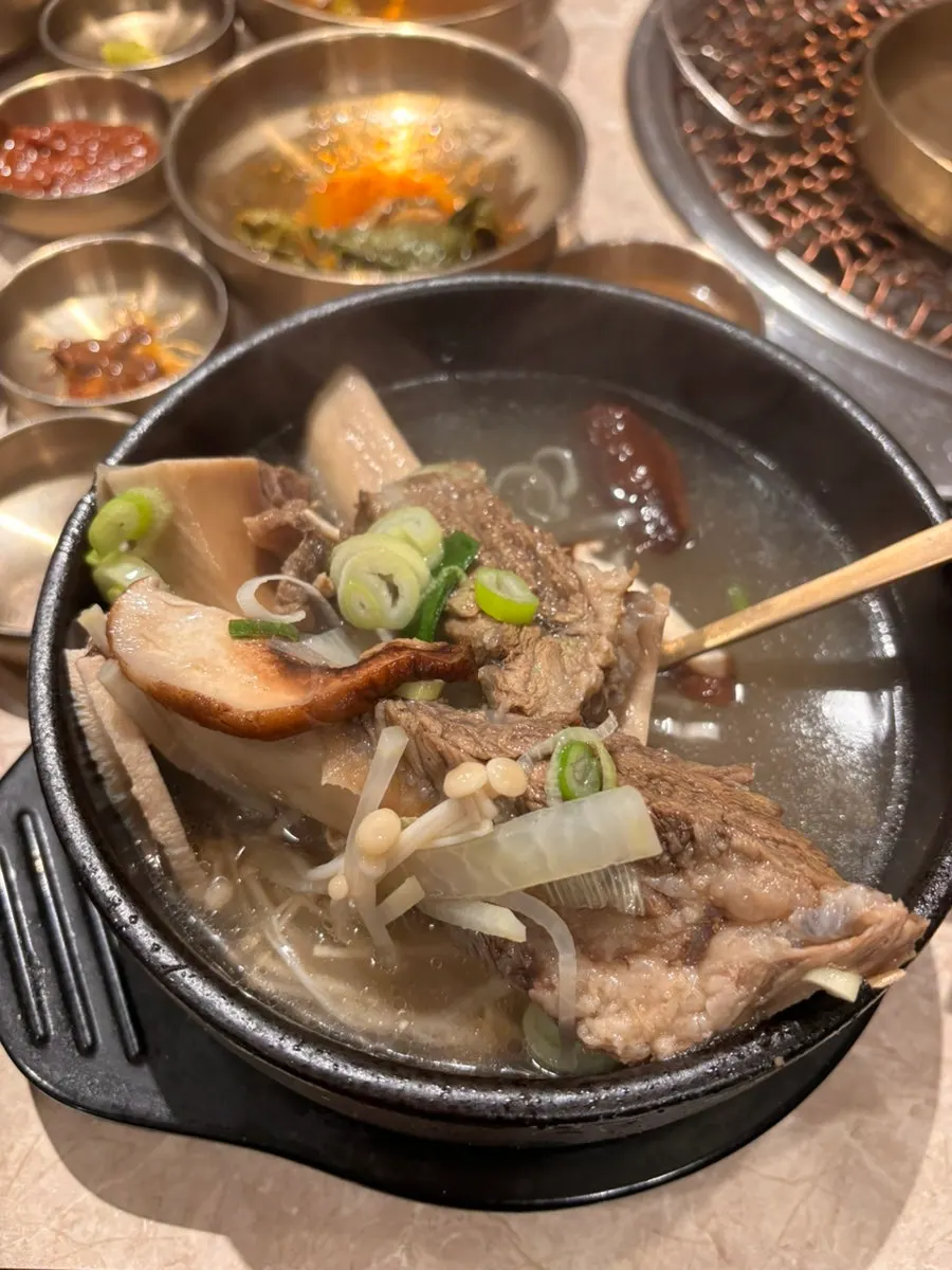 Galbitang at Hantiok in Bangi-dong