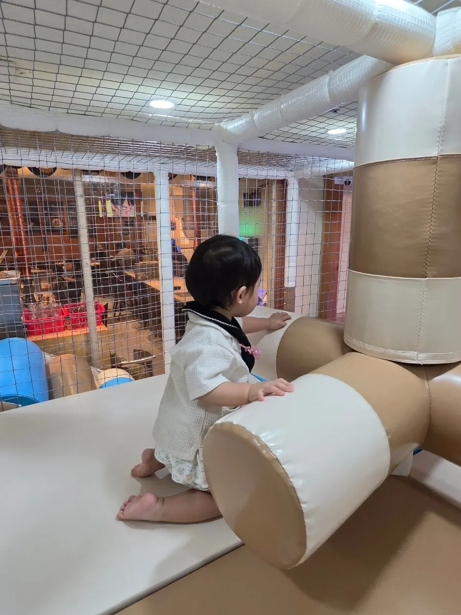 Spacious kids zone for children to play in